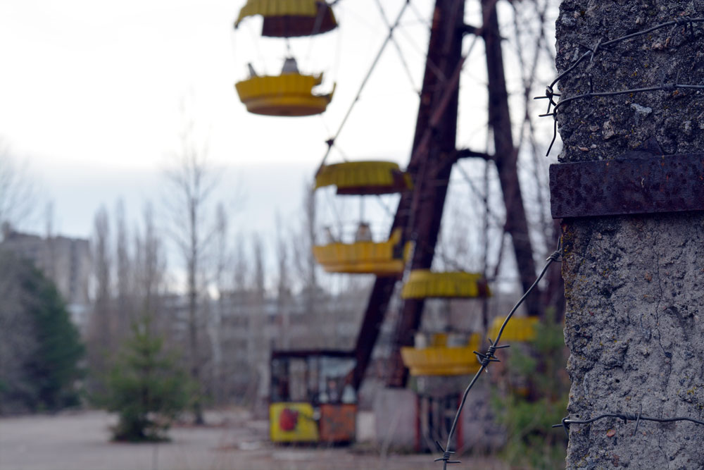 Exploring the Chernobyl Exclusion Zone: The History - Roaming Required