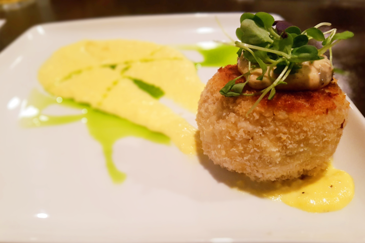 Katch Twenty Two Crab Cake