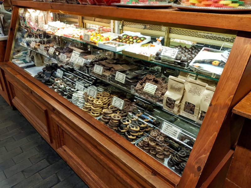 Interior photo of Reading Terminal Market 