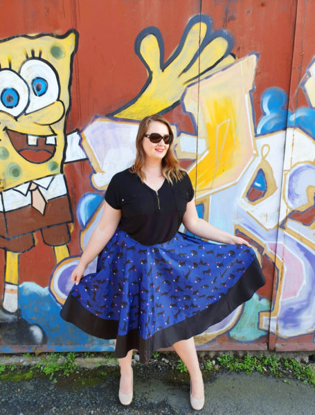 Midi skirt and street art. The Midi Skirt is perfect for travel and it's also flexible and versatile for many other occasions as well. 