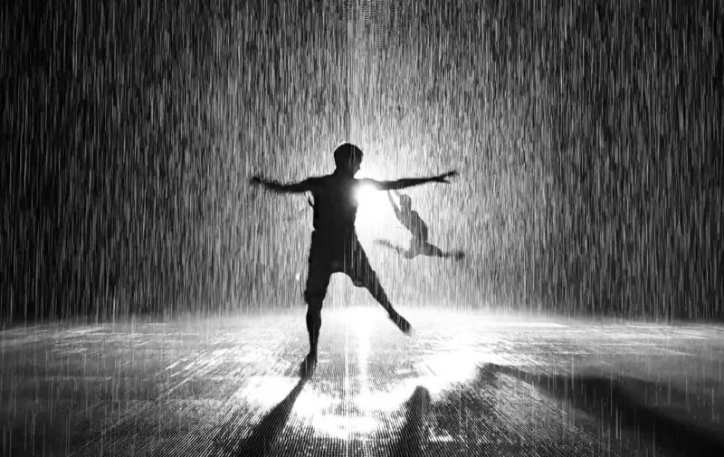 Silhouette leap at the Rain Room in Sharjah 
