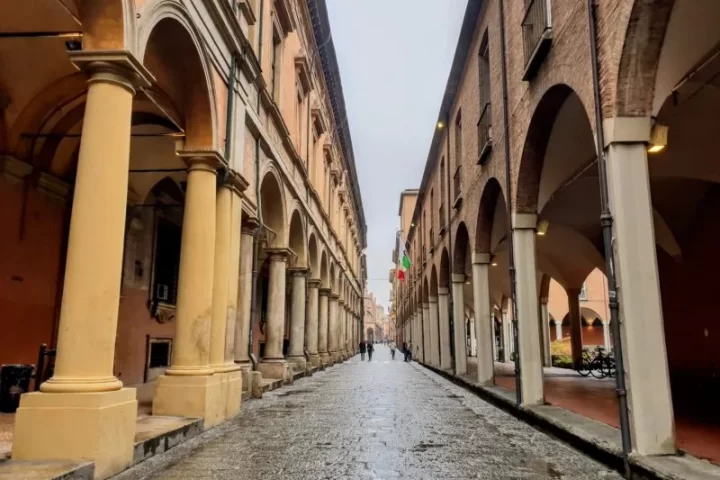 The portico-lined streets of Bologna, just one of many places for sightseeing in Bologna