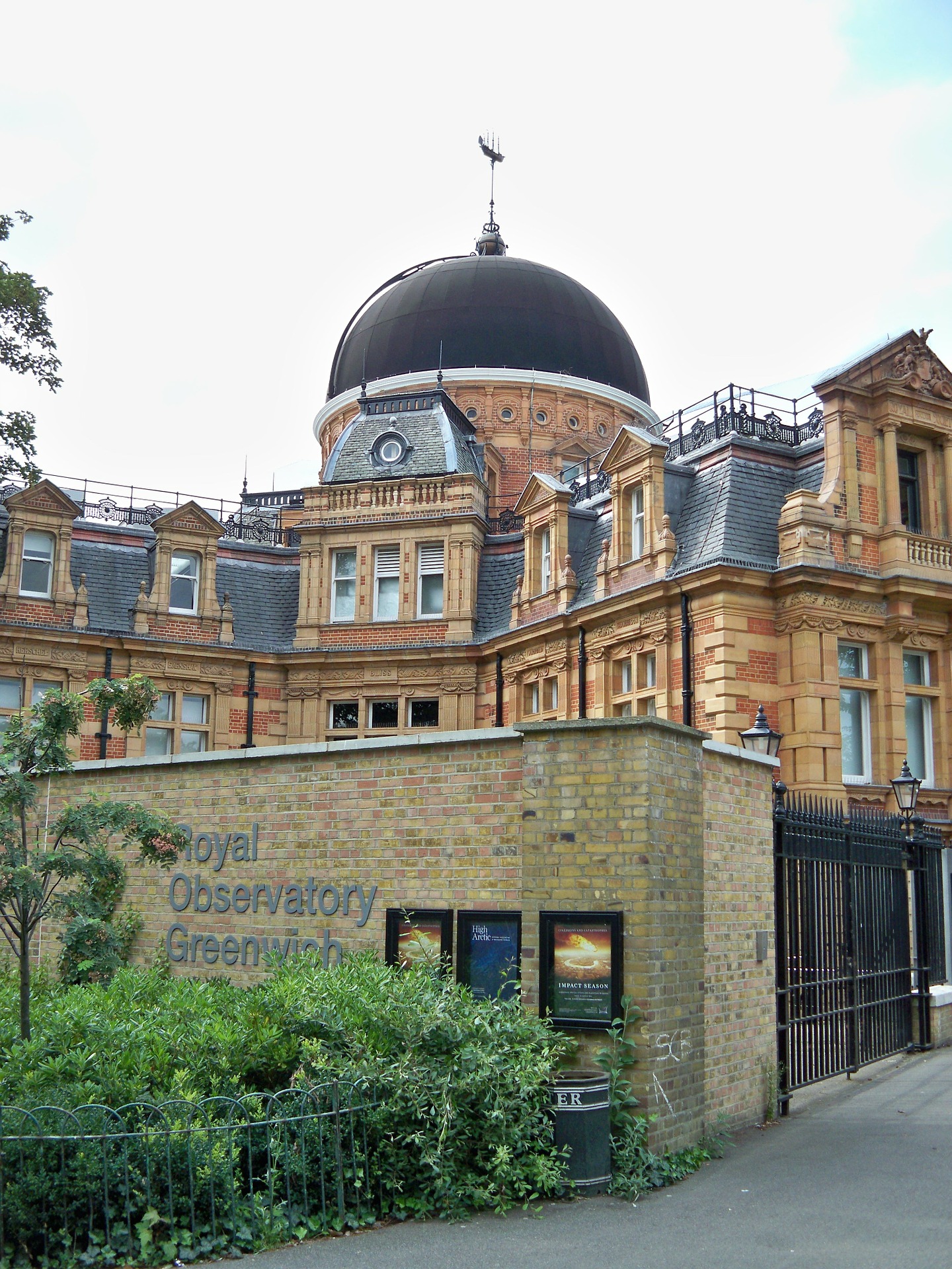 Exterior view of Royal Observatory building