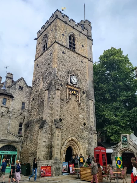 Exterior shot of Carfax Tower in Oxford. Just one of the many things to do in Oxford in a day.