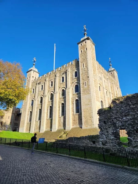 Christmas at the Tower of London, 11th Century Fortress